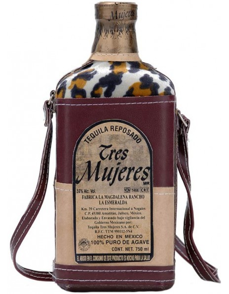 Текила "Tres Mujeres" Reposado, in leather case, 0.7 л