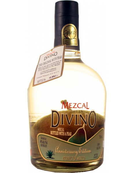 Мескаль "Divino" Mezcal Joven, with a Pear, 0.75 л